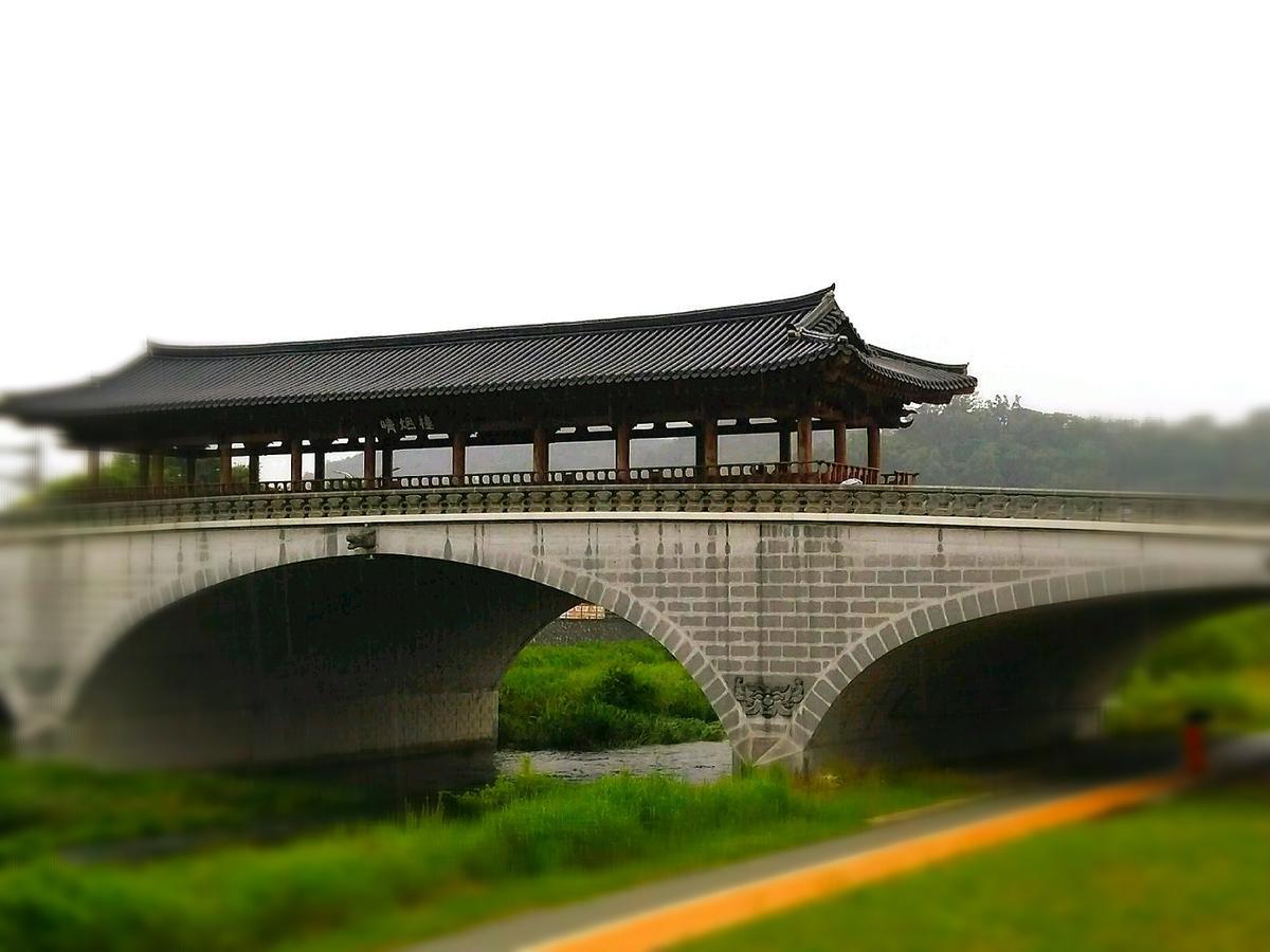 Hotel Dalbbit Hyang Jeonju Zewnętrze zdjęcie